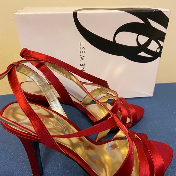 Sandals - Picture 3 of 4